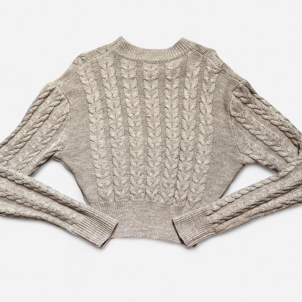 Elegant Cable Knit Sweater